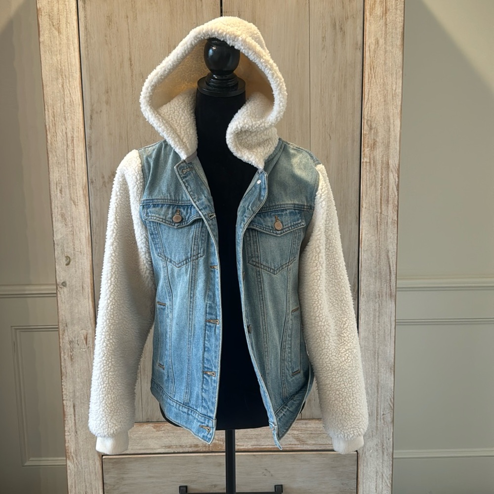 Fur & denim jacket